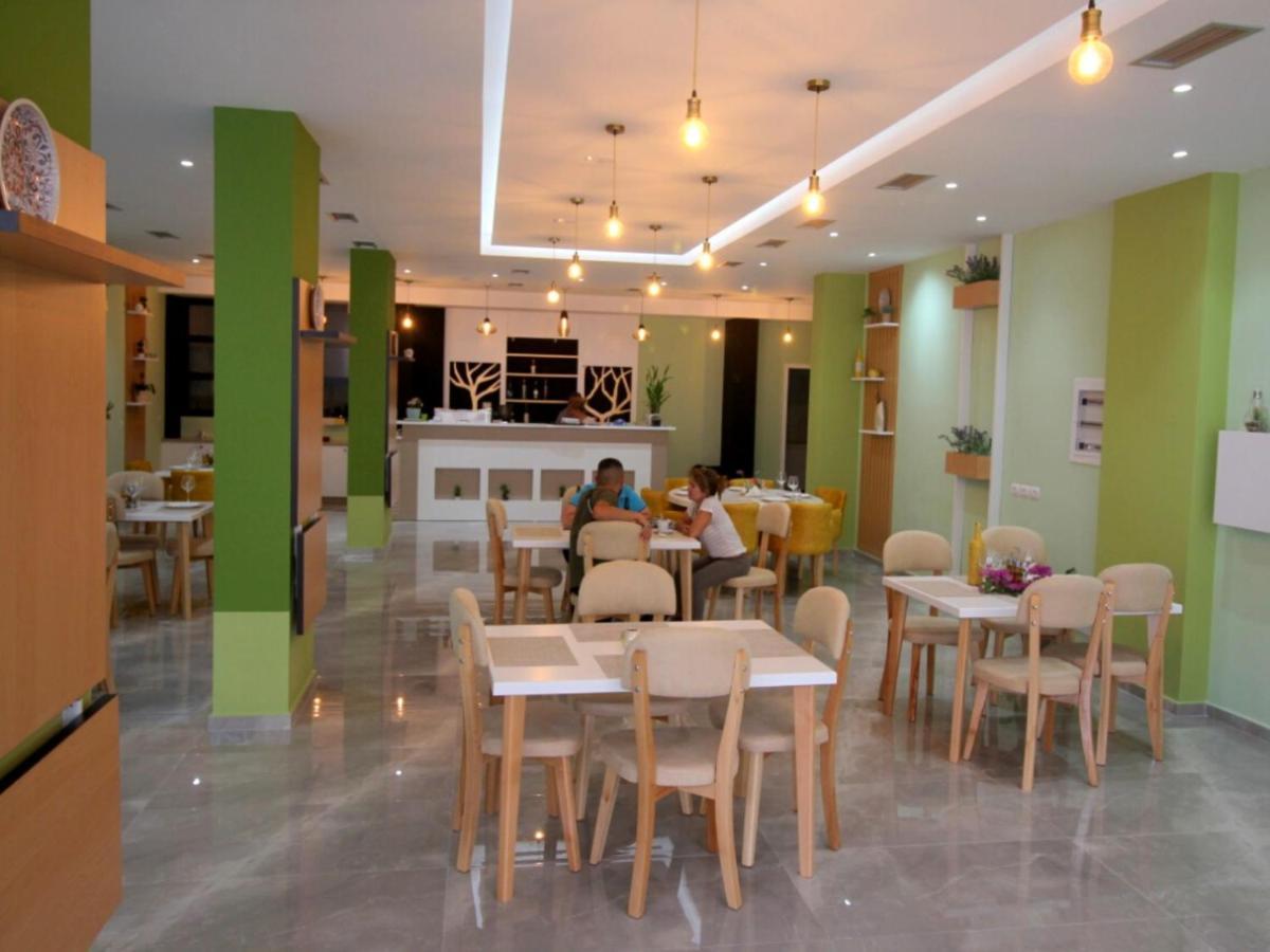 Gusto Di Casa Hotel ซารานเดอ ภายนอก รูปภาพ